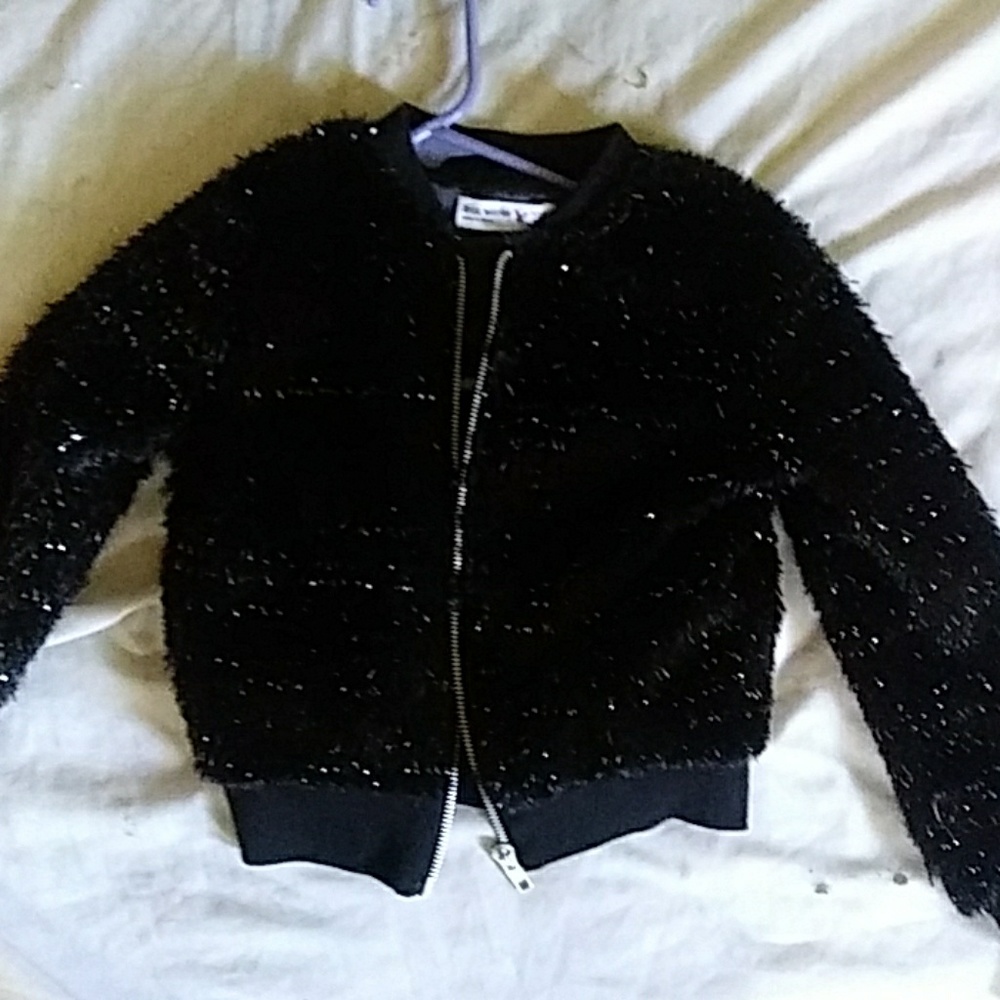 A Networks XX small for 5 furry sequence with silv